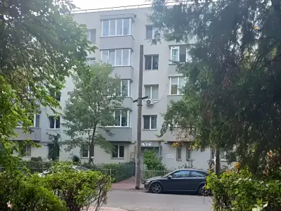 Exterior bloc apartament vanzare Sector 3 Bucuresti parcare